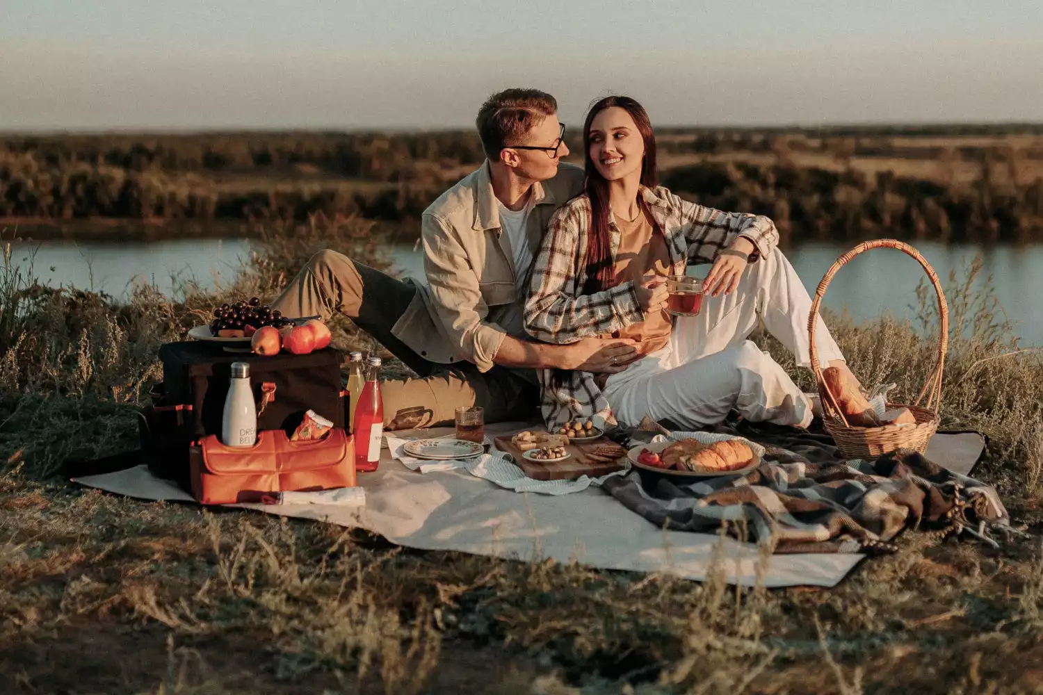 lightweight waterproof picnic blanket